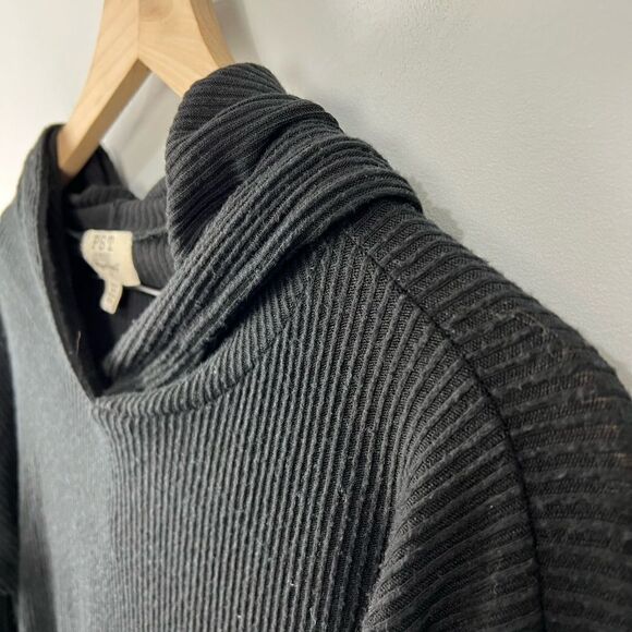 Project Social T Los Angeles Black Ribbed Hooded L/S Shirt XS NWT - Picture 4 of 8